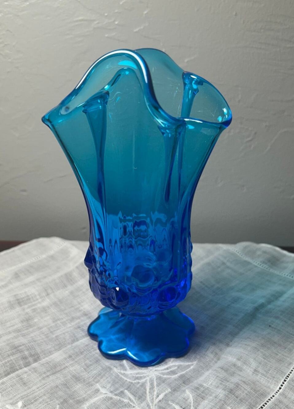 Fenton ruffled Colonial Blue vase